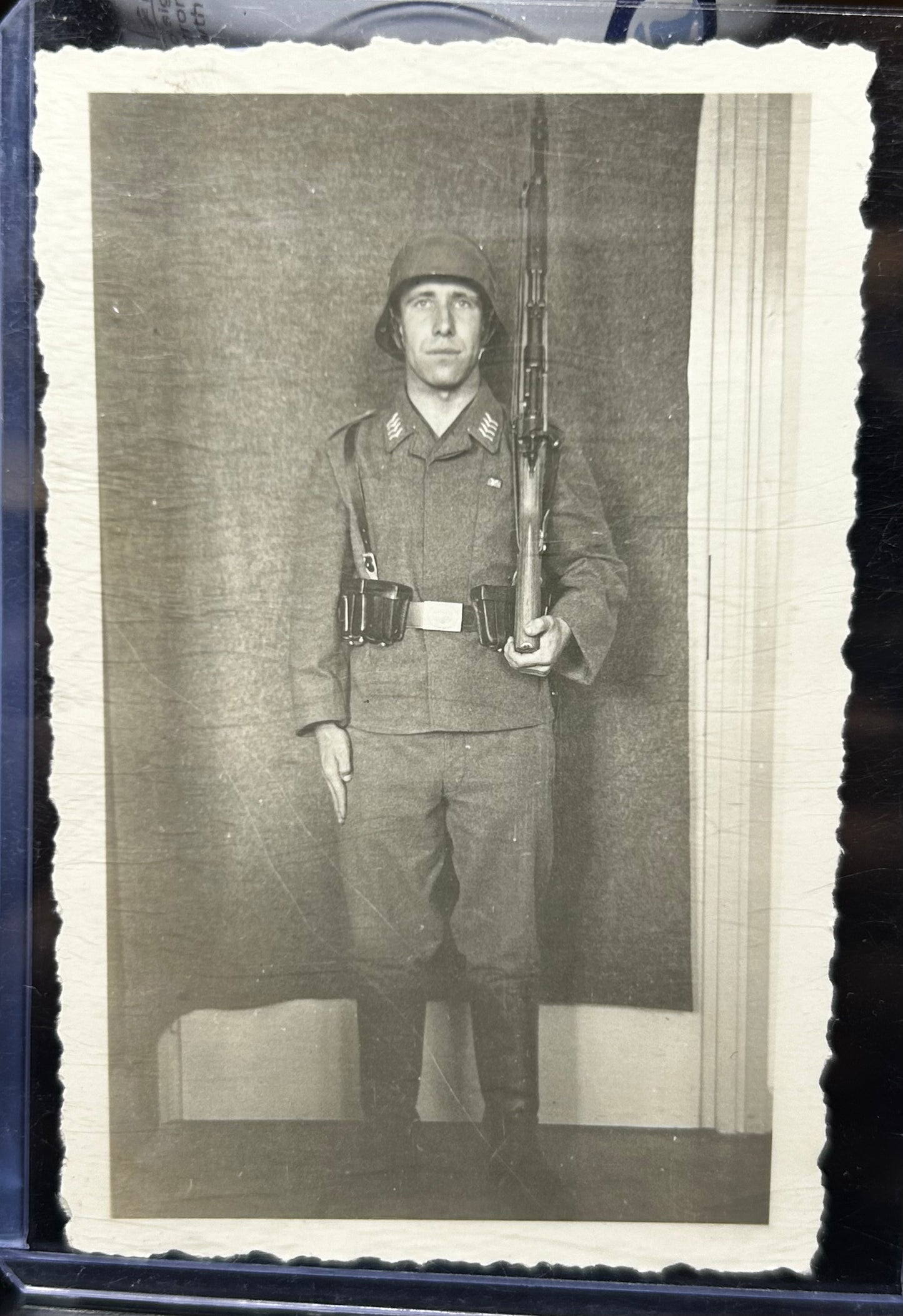 German WWII Photo Luftwaffe Soldier On Guard