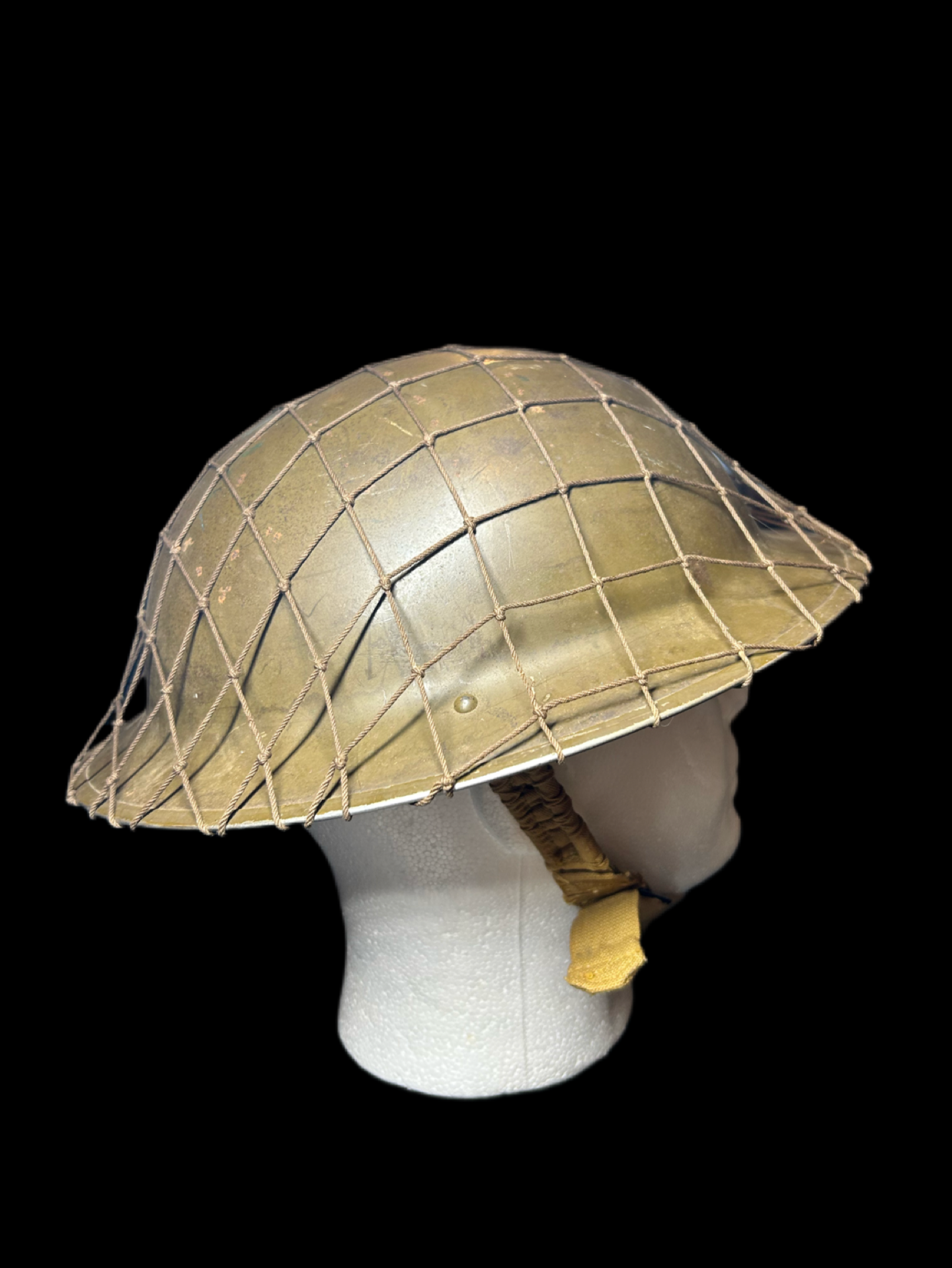 Canadian Armed Forces WW2 Helmet W/ Single Tone Netting