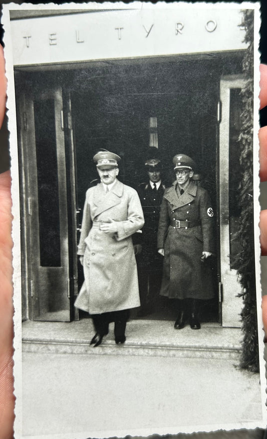 Original Photo Of Adolf Hitler w Friedrich Weber (right) postcard Format 1/1
