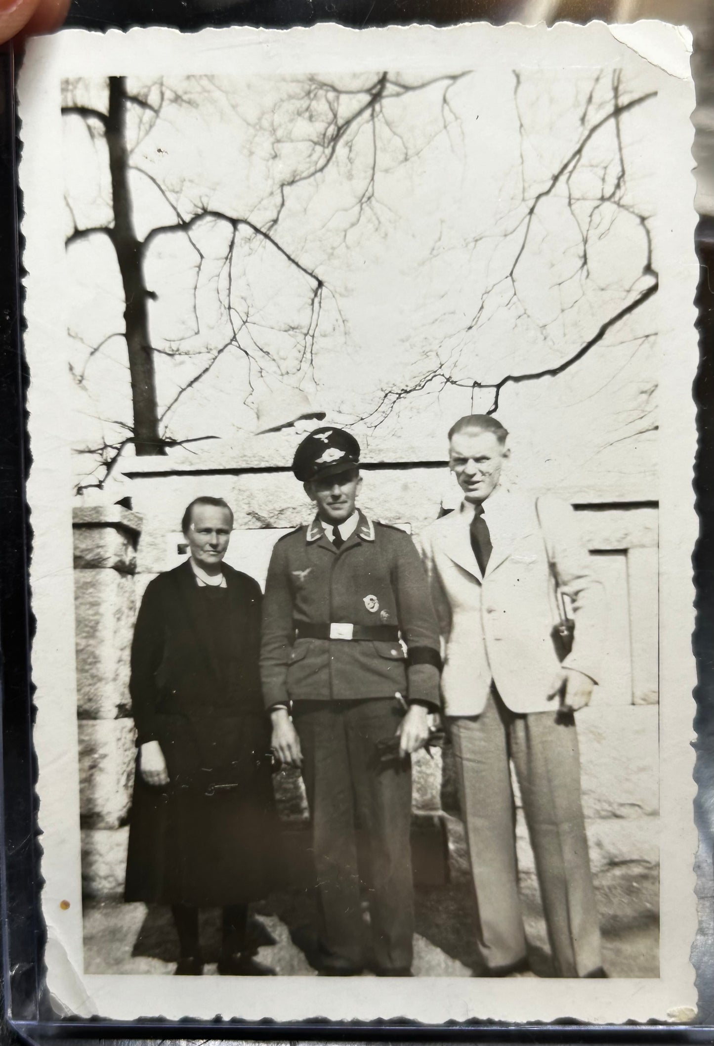 German WWII Luftwaffe Officer Photo W/Badges