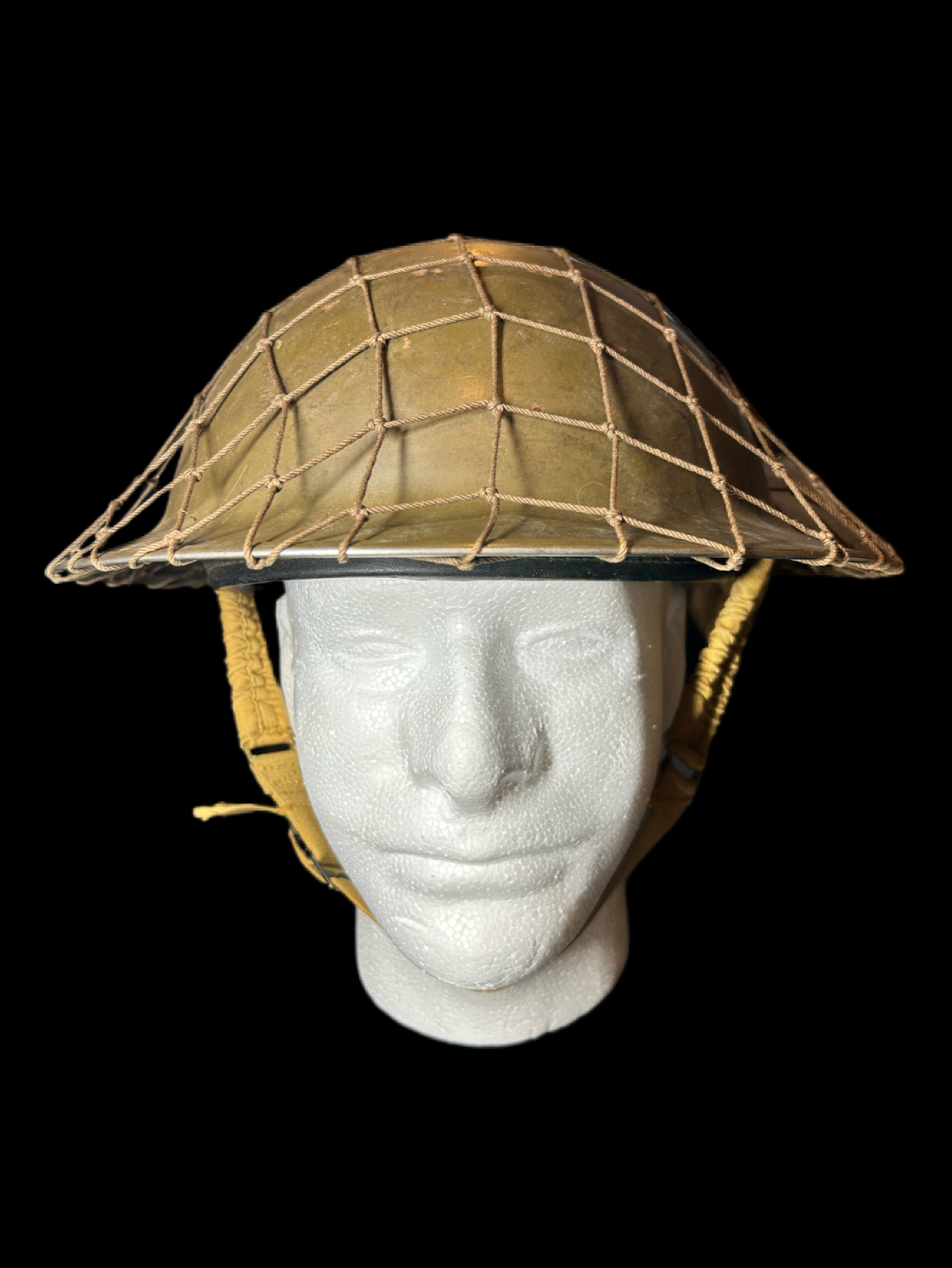 Canadian Armed Forces WW2 Helmet W/ Single Tone Netting