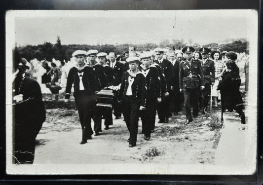 RARE!!! POW Funeral Photo Germans/Americans Lay Down Arms