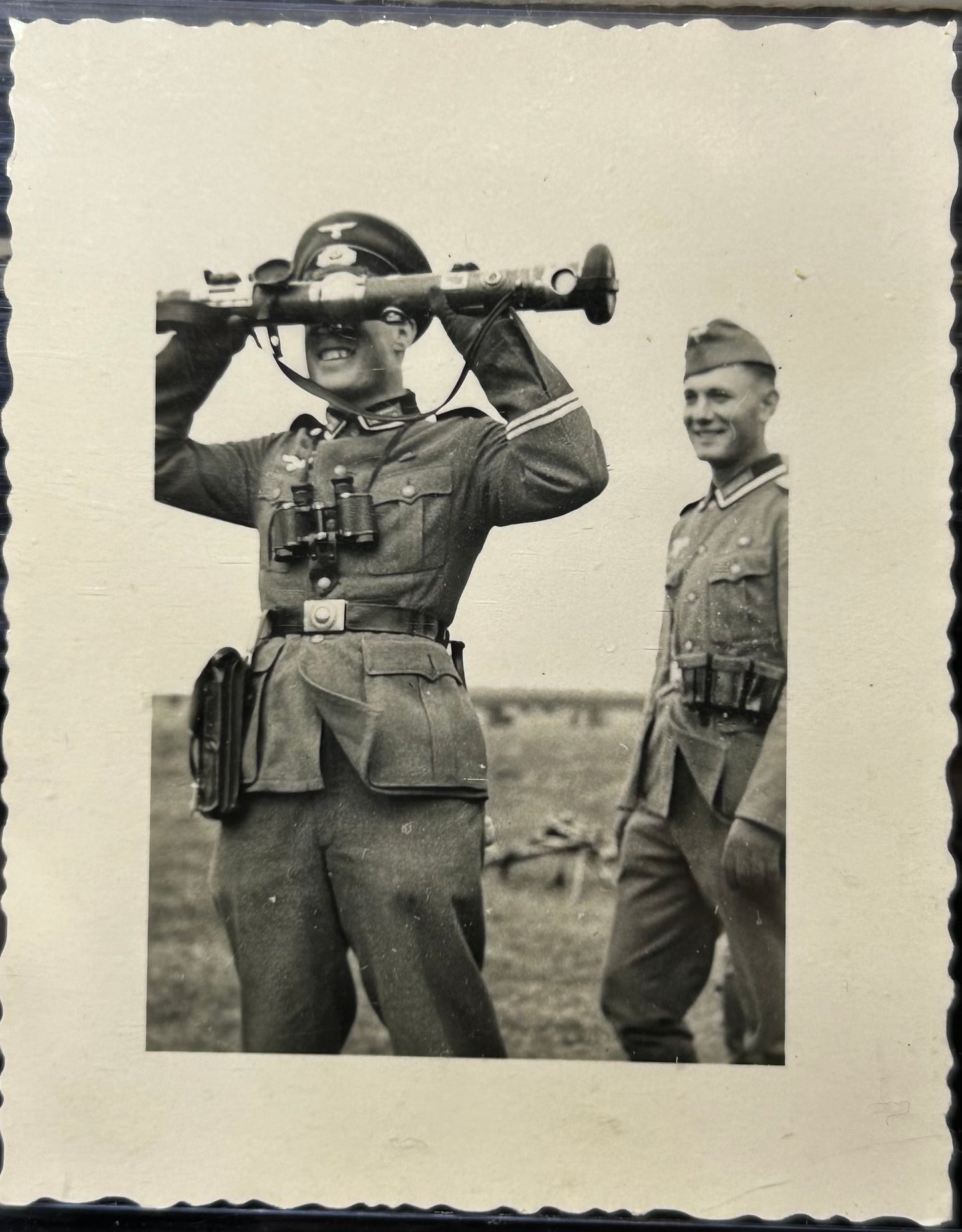 German WWII Photo Wehrmacht Officer Using EM-36 Range Finder