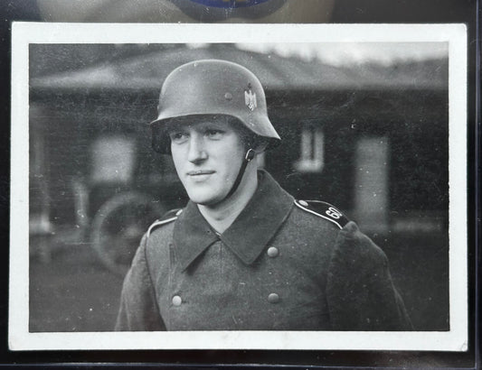 German WWII Heer Soldier Photo, Unit Marked Shoulder Boards Nice Clear Photo